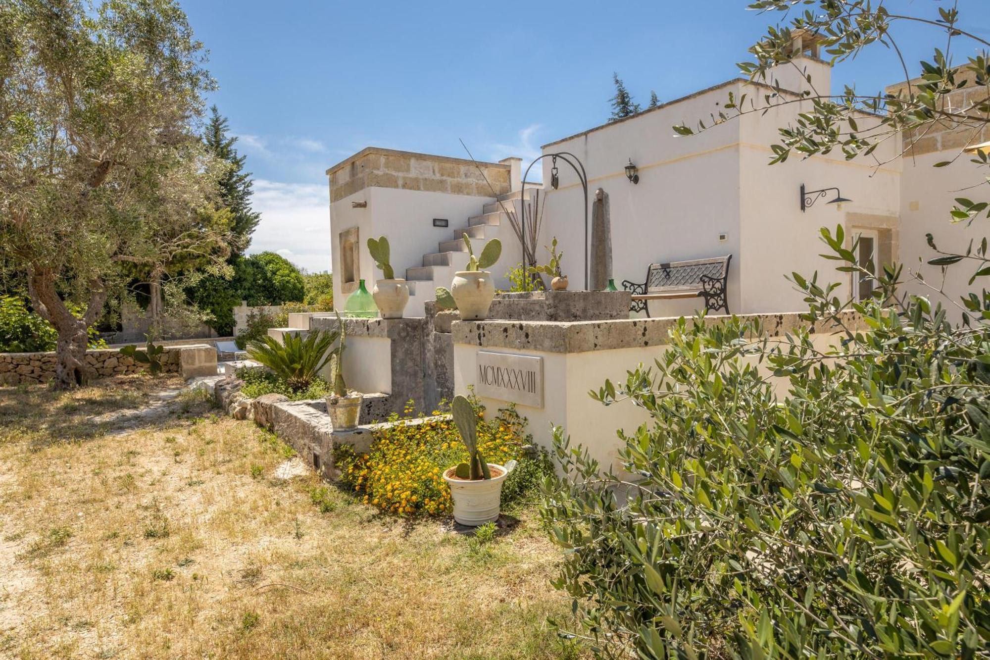 Villa Enea Poggiardo Exterior photo